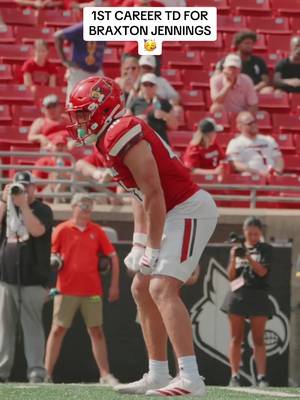 go @Braxton🕸️, go! #CollegeFootball #louisvillecardinals #touchdown 
