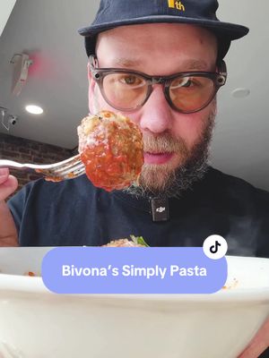 He left Newburgh to open restaurants. Now he’s back home making pasta like his grandparents did.  📍 Bivona’s Simply Pasta  47 Liberty St, Newburgh, NY 12550 Follow me for more stories about people and food. 🙏🏻 @raybanmeta #raybanmetapartner #rbmcp