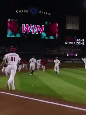 There’s no quit in this team. #walkoff #baseball #MLB 