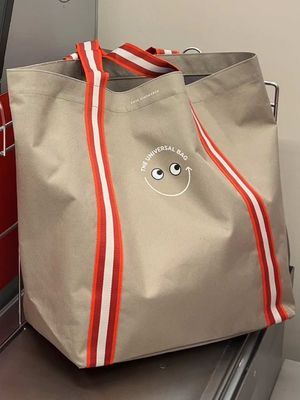 THE UNIVERSAL BAG by @Anya Hindmarch x Coles collab 🤩 Available in store now, for a limited time only 🏃‍♂️ #AnyaHindmarch #TheUniversalBag #Coles #ColesBag 