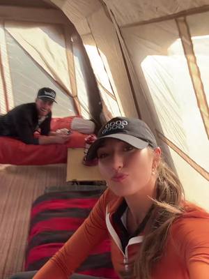 We don’t know what’s going on either @Garrett Clark @Malosigolf #golf #vibes #golfer #mountains #golftiktok 