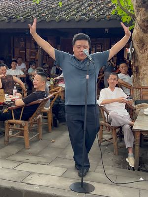 Hey guys, I sang R&B in Chengdu — where did you hear it?