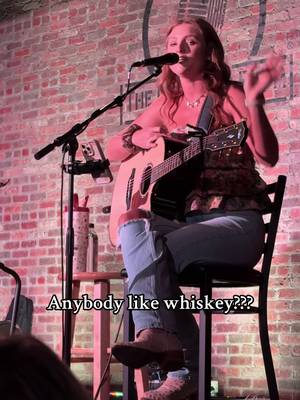 Anybody like whiskey??  🥃 #chaseyou #whiskey #music #songwriter #thelisteningroom 