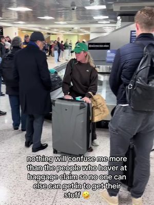 maybe this is a controversial take… but… 🤣🤣🤣 #boston #newengland #travel #airport #comedyskit 