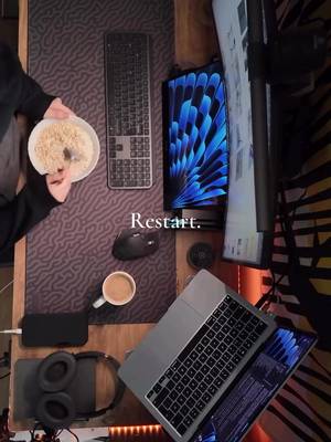 You’re going to fail a lot. You’re going to make mistakes. You’re going to feel like what’s the point. But you can always restart, reset and refocus. Just. Don’t. Give. Up.✨ Join the community for more tech content! 🔥 ~~~~~~~~~~~~~~~~~~~ 👀  Follow @berkindev! 🗞  Share your thoughts below👇 🔖  Leave any questions 😀 ~~~~~~~~~~~~~~~~~~~ Tags 🏷 #developer #thedevlife #developerdiaries #compscimajor #compscihumor             