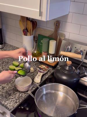 Recipe ⬇️ Season the chicken with salt, pepper, garlic powder and paprika. Brown the chicken and set aside. Sauté the garlic and onions for a couple of minutes.Add 1/2 cup of chicken stock, 3 lime juices, and mix. Add 1 cup of heavy cream. Mix 1 tsp of cornstarch and 3 tablespoons of water. Add cornstarch mixture. Let it simmer. Add back the chicken and cover. Cook for 10 minutes. Add chopped parsley and cook for 5 mins. Season if needed. #latinacontentcreator #recetas #recetasfaciles #polloallimon #latinainfluencer 