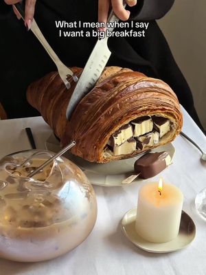 Breakfast IS the most important meal of the day 😌 #CrackIntoPleasure 