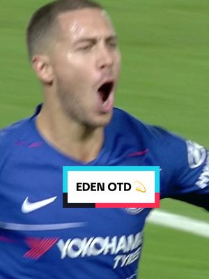 Hazard magic. 💫 #CFC #ChelseaFC #Hazard