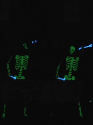 Catch these skeletons shakin' it at Monster Stomp!! Only at our Howl-O-Scream event, weekends at SeaWorld San Diego💀🕺  #seaworldsandiego #howloscreamsandiego #howloscream #themeparktiktok 