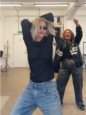 RITA ORA CASUALLY JUST JOINED IN TO BOOGIE WITH ME?😭😭😭👏🏻👏🏻👏🏻 @Rita Ora  “ALL NATURAL” OUT NOW. IT IS FOR THE BADDIES ONLY👏🏻💋🤝  