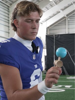 He wasn’t lying #kendama #jaxsondart #newyorkgiants #nfl #football 
