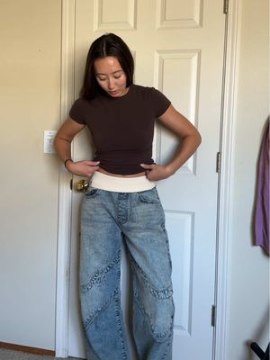 I waited almost 2 months for these jeans to come!!! Was it worth it?🫣 ahghdisbdisixieojiwnsnsabsiisndbew #revicedenim #revicedenimjeans #jeanstryon #revicetryon #uniquepants #streetwear 