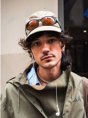 231/500 - Paris Through the Lens 🇫🇷 - Emmet #travel #photography #paris #pfw #portraitphotography 