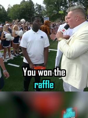 LET'S MAKE THIS A $300,000 KICK ONLY ONE KICK THIS TIME  @Penn State University @College GameDay  #CollegeGameDay #fieldgoalchallenge #pennstate #patmcafee #thepatmcafeeshow 