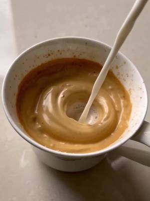 Fluffier than a cloud, the best fluffy coffee Ingredients • Instant coffee 1tsp • Sugar 1tsp • Hot water 3tsp • Mix for 1-2 minutes • Hot milk 200ml 9/10 #coffeebro #fluffycoffee #coffeeviral