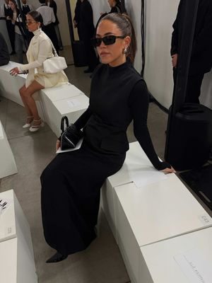 my very first fashion show in Milan for @Sportmax !!! 🖤 #milanfashionweek 