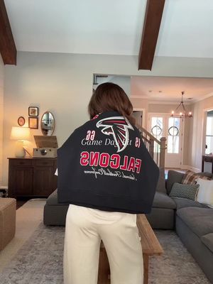At Home game day fit ❤️ @abercrombie #fyp #OOTD #gameday #atl #atlantafalcons 