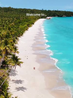 A side to Indonesia that blew.us.away 🤯 It took a 3 hour flight from Bali, a 4 hour ferry, lots of driving and various boat trips to find this paradise 🏝️ The Banggai islands in Sulawesi isn’t easy to plan yourself as it’s pretty remote for most, that’s why we recommend to book with a guide (@Acho Akina Chowji - he’s the BEST) and you’ll make the most of every minute you spend here 😍 This trip is one of the most incredible adventures we’ve been on 🩵 #banggaindonesia #sulawesitengah #indonesiatravel #wonderfulindonesia 