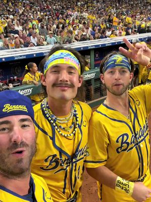 can’t believe the tour is over 😭 hope you guys all loved it as much as we did! #savannahbananas #fyp 
