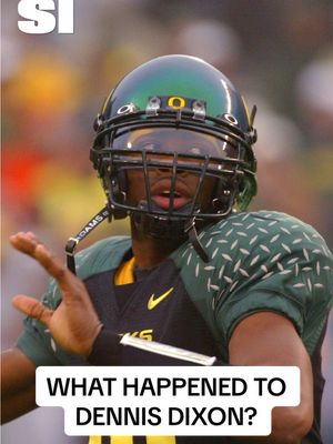 Oregon once switched uniforms between warmups and the start of the game 😳 #cfb #CollegeFootball #football 