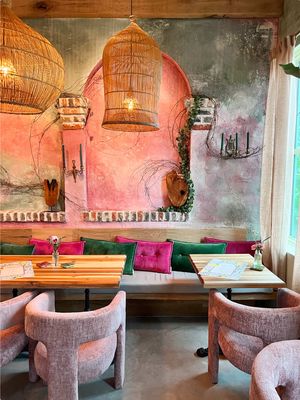 Charlestons newest restaurant hits the scene 10/1- & trust me, it’s one of the best yet 👏🏻 #chs #charlestondining #charlestonfoodie #chsrestaurants 