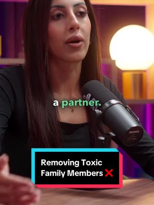 @Sarover shares why cutting out toxic family members helped her feel more peaceful 🙌🏽 #loveisblind #loveisblindtok #fypp 