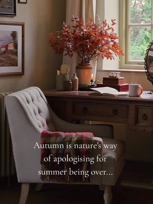 So I finally have to concede that autumn has arrived... 😅I would be a whole lot more upset about summer being over though if autumn wasn't so beautiful -I swear autumn is the prettiest season on purpose to soften the blow that that summer has ended. The colours just feels like a warm hug.... the kind that says "I'm sorry you're going to be freezing for the next 8 months but before it gets really cold and grey here's a cuddle to make you feel better about your impending hibernation" 😂🙈 #vintage #cosyhome #autumn #timeless #oldhouse 