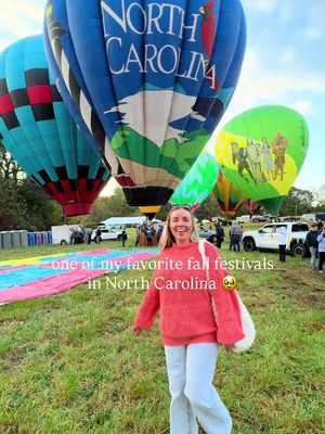 One of my favorite fall festivals in North Carolina: Carolina BalloonFest🥹🎈🍂 Happening Oct 17-19th, 2025 in Statesville in NC! Check their website for more info and tickets 🎟️  TAG who you want to go with and follow me for more fun things to do in the Carolinas 💎 #northcarolina #charlottenc #visitnc #fall #fallfestival   