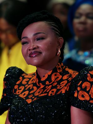 Turn to your neighbor and say, "neighbor, THINLINE is now playing on Netflix Naija!" 🎤 #WhatToWatch