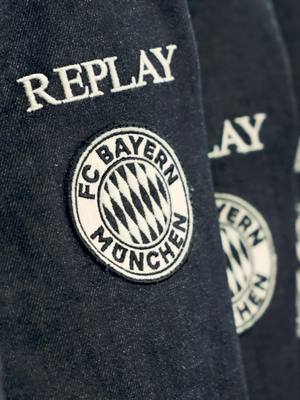 Not here to repeat the past. Here to Replay it – Behind the scenes at the @fcbayern fitting. #Replay #Replay4FCBayern