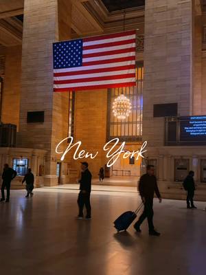 POV: You’ve only got 4 days in New York City ⏳🗽 … here’s how to do it right 👇 Day 1 • Central Park stroll 🍂 • 5th Avenue & Rockefeller Center 🛍 • Top of the Rock views 🌆 • Times Square lights 🌃 Day 2 • Statue of Liberty & Ellis Island 🗽 • Wall Street & 9/11 Memorial • The Edge 🌇 • Brooklyn Bridge + DUMBO sunset 🌉 Day 3 • The Met 🎨 • MoMA 🖼 • Broadway show 🎭 • Bryant Park & NY Public Library 📚 Day 4 • High Line walk 🌿 • Chelsea Market 🍴 • SoHo & Greenwich Village 🏙 • Empire State Building (night view) ✨ NYC in 4 days = skyline views, art, food and the nonstop buzz of the city that never sleeps 💫 #nycitinerary #nyctravel #newyorkcity #thingstodonyc #nycguide