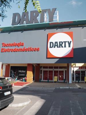 Não te vamos dar só uma mão, vamos DARTY tudo. A MediaMarkt agora é Darty!