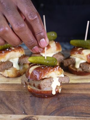 We definitely need something good to eat during Oktoberfest, so try these Impossible Bratwurst Sliders on toasted pretzel buns with sautéed onions and a smoked Gouda & cheddar cheese sauce. The Impossible Bratwurst from plants is juicy and full of flavor. Try them out and enjoy the festivities! #ImpossibleFoods #ImpossiblePartner @Impossible Foods 