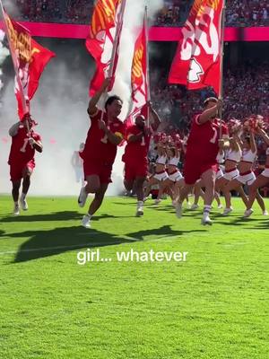 No but really tho… #girlwhatever #chiefs #gameday 