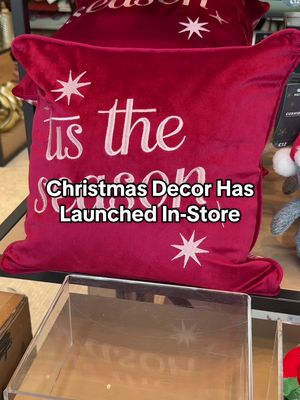 Ok this is actually happening 🚨😍🎄❄️✨ #fyp #xmasdecor 