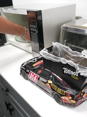 incoming preece-za roll delivery 🍕🔥