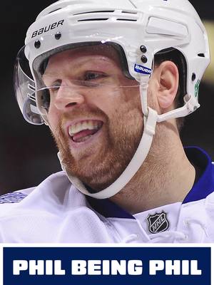 “What the f*** are we doing tonight? I’m not working out before practice." Rosey nails his Phil Kessel impression — socks, sandals, and all. #LMT #LeafsMorningTake