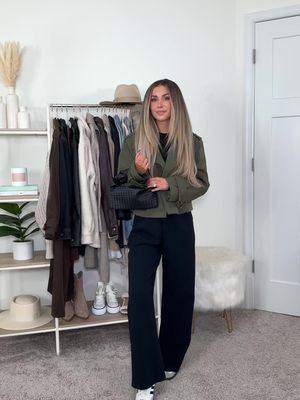 Casual Fall Outfit 🤍 simple & effortless and with staple pieces you can rewear all season. Everything is in my LTK! #casualoutfit #casualstyle #falloutfitinspo #falloutfit #fallootd 