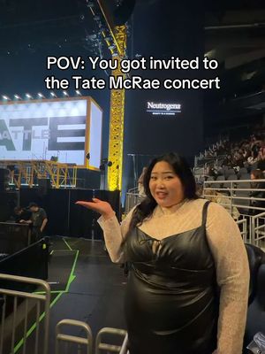 When @Amazon invites you to go to the @tate mcrae show at @Climate Pledge Arena tunnel suites, you get with the best seat in the house! 😭🫶🏼💕🎶🎤 with @Emma | Seattle Content Creator 