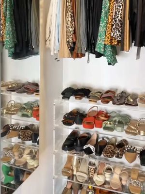 Our acrylic shoe shelves are *finally* back in stock 🤍 