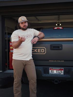 You can tell it’s a company truck by the way he drops the tailgate. #DECKEDUSA #GetAfterIt #truck #tailgate #fyp