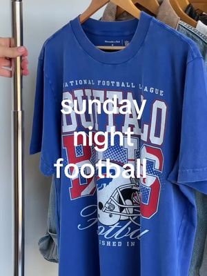 Rivalries are serious. But our stylist says the outfits deserve prime time, too.  Don't forget, this weekend is 25% OFF all NFL pieces.* *Offer valid in stores and online 10/2/2025-10/5/2025 in US/CA. Excludes clearance. Online price reflects discount. . . #abercrombie #abercrombienfl #nfl #abercrombiesale #footballseason 