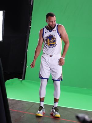 Feeling myself. Year 17 in The Bay ☹️🤘🏽 #goldenstatewarriors #bayarea #macdre 