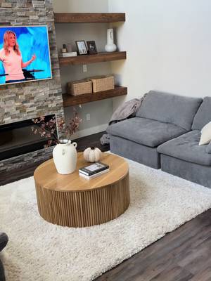 Out with the old, in with the new — washable, spillproof, and beautifully functional. 📸 @chantal.gregoryy Rug: Sophia — Olive/Multi #washablerug #homedecor #madefortogether 