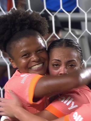 Her first goal in three years! 🙌 Simone Charley comes in CLUTCH with this looping headed goal! #NWSL 