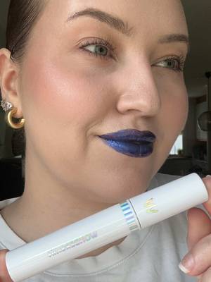 Trying the viral @Wonderskin Beauty  lipstain. ✨ I didn’t even know there was different colors?! Really liking it so need try different colors! 🙊 #wonderskin #lipstain #beautyugc #ugccomnutiy 