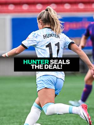 Kaylee Hunter gets the job done! She scores for AFC Toronto in front of friends and family ⚽️ #nsl #northernsuperleague #woso #afctoronto #kayleehunter