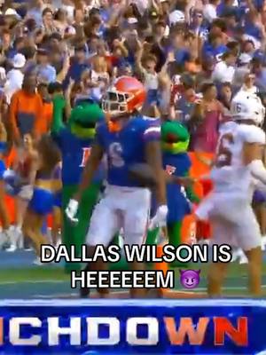 That’s really my guyyyyy 🤩 #football #CollegeFootball (via @Florida Gators) 