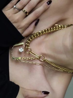 Vitaly on repeat. @laurenmonet showing us how it’s done ⛓️ Stack yours at vitalydesign.com