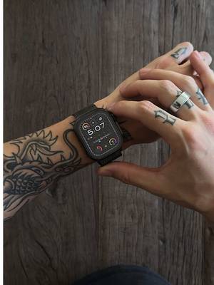Unbox my Apple Watch Ultra 2 in black titanium 👌🏼 #apple #unboxing #asmr #applewatchultra2 #Tech 